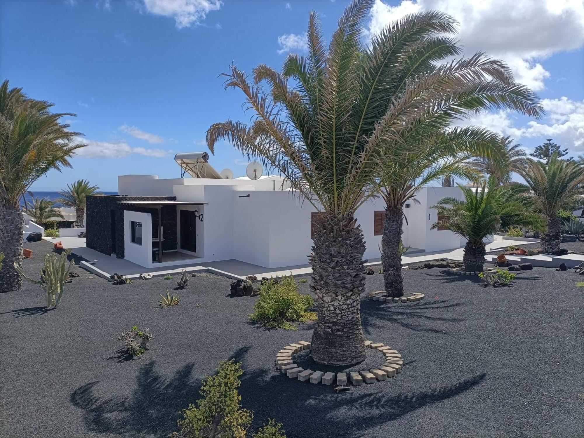 Villa Blanca Nudist Place Charco del Palo Exterior photo