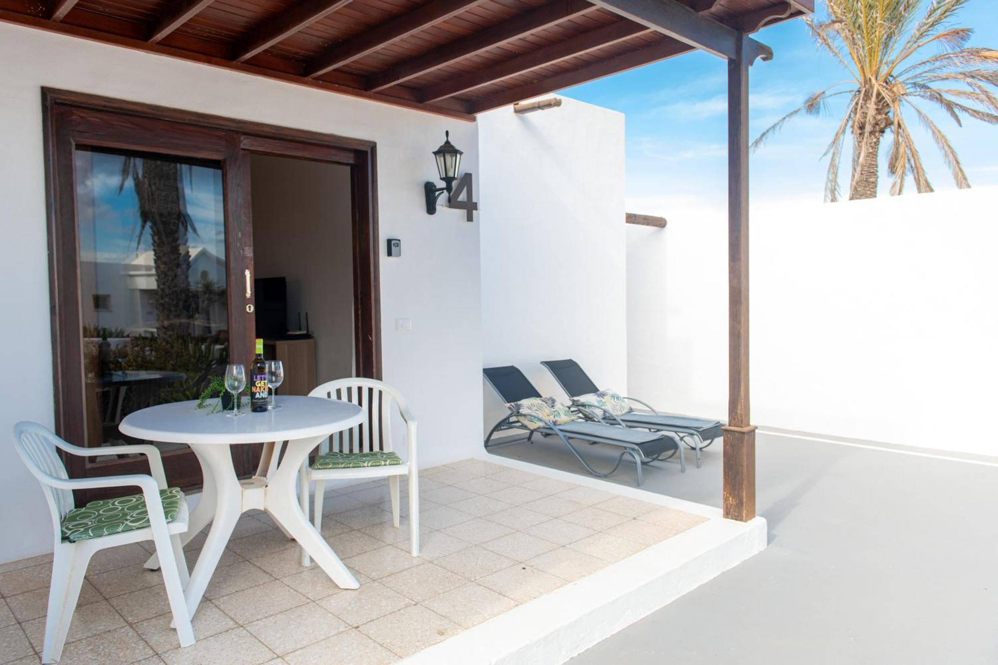Villa Blanca Nudist Place Charco del Palo Exterior photo
